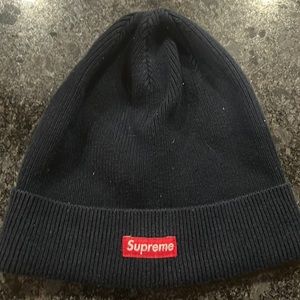 Supreme beanie ribbed worn once navy blue